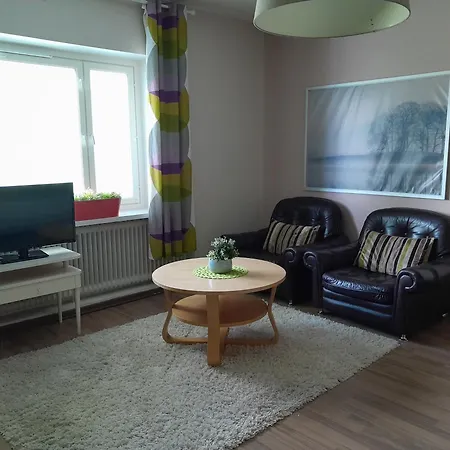 Kotamaen Wanha Koulu Apartment Pieksamaki